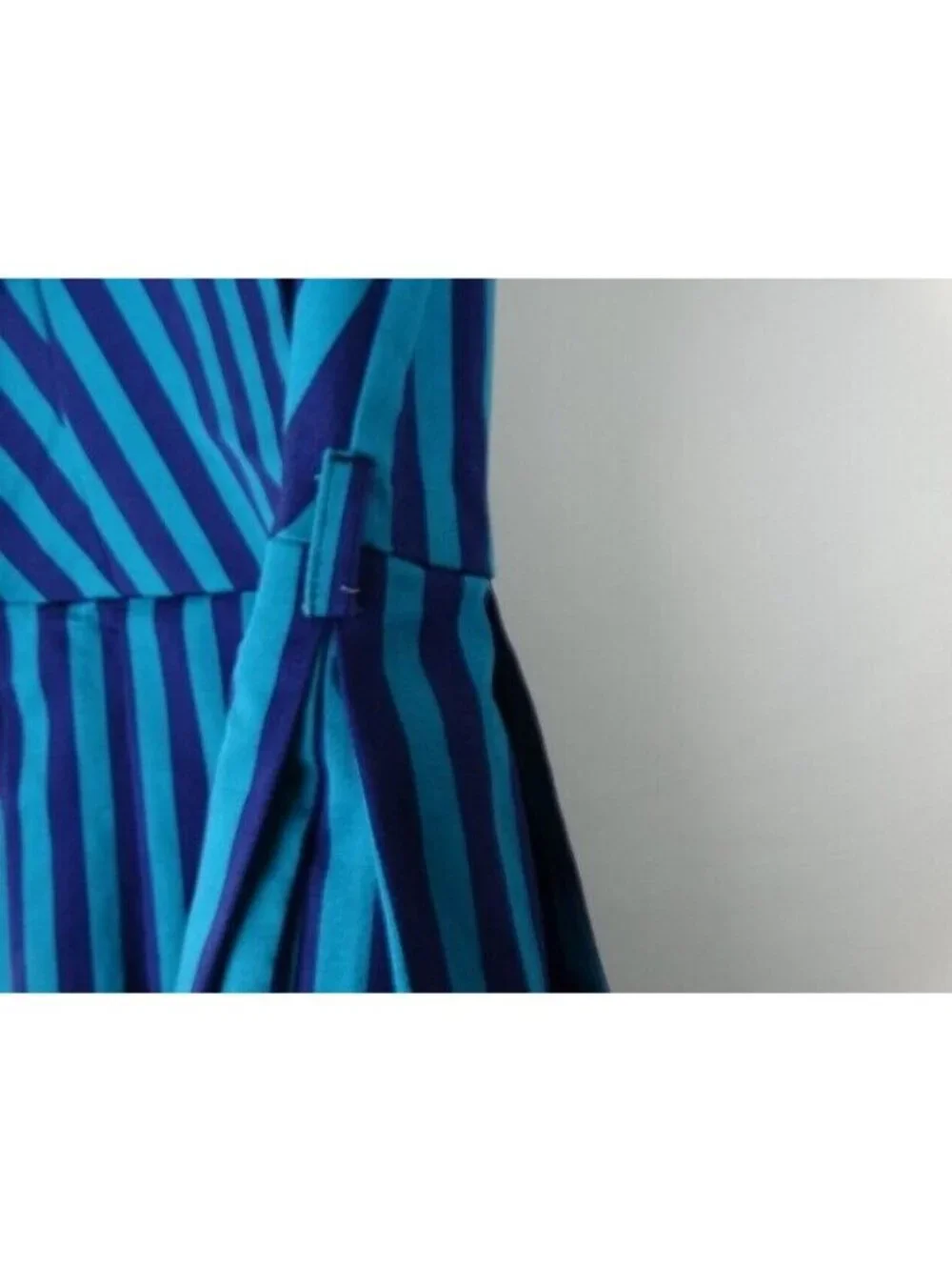 Closet London Women's Dress Size 4 Blue Striped V-Neck Sleeveless A-Line Dress